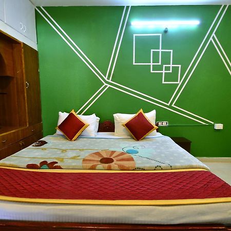 Royal Serene Villas Утакаманд Экстерьер фото